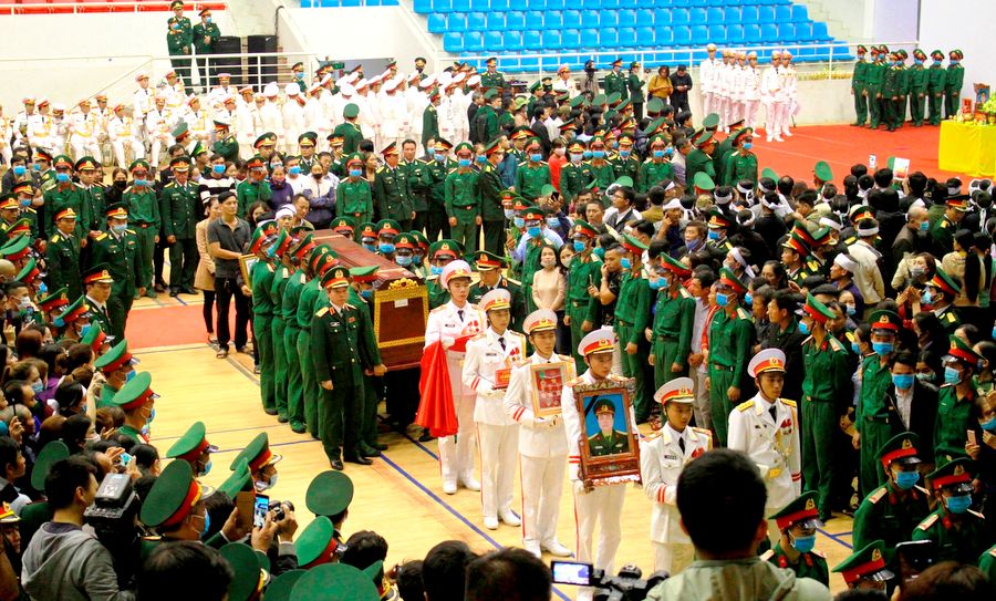 Xúc động Lễ truy điệu 22 liệt sĩ Đoàn Kinh tế - Quốc phòng 337