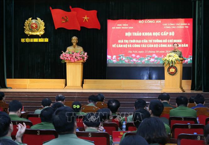 Giá trị thời đại của tư tưởng Hồ Chí Minh về cán bộ và công tác cán bộ Công an nhân dân