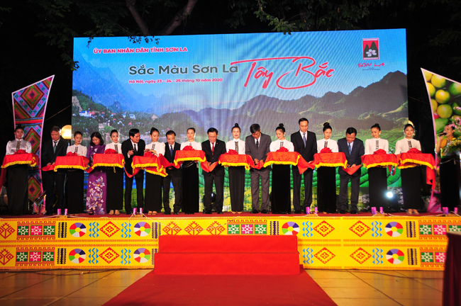 “Sắc màu Sơn La - Tây Bắc”, tại Hà Nội