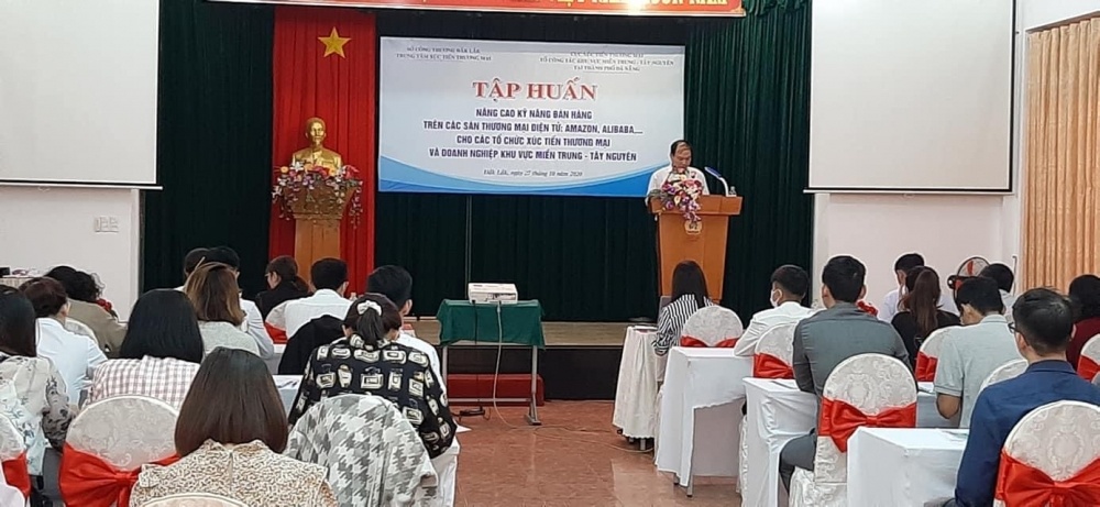 Nâng cao kiến thức thương mại điện tử cho doanh nghiệp khu vực miền Trung - Tây Nguyên