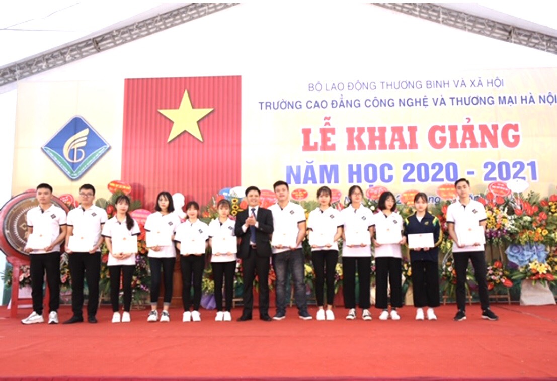 Trường Cao đẳng Công nghệ và Thương mại Hà Nội khai giảng năm học mới 2020 - 2021