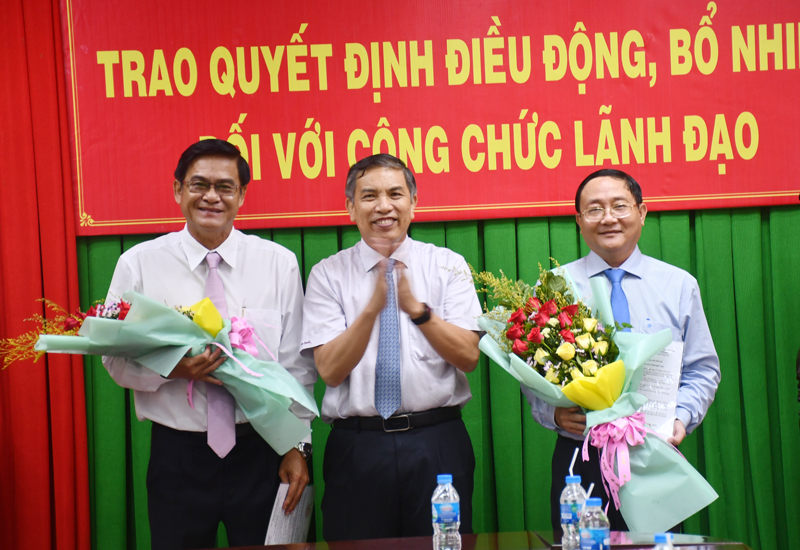 Bến Tre trao quyết định điều động, bổ nhiệm một số lãnh đạo