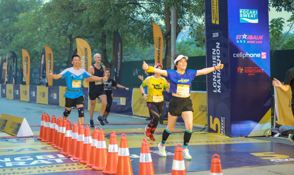 5 000 vận động viên tham gia giải Longbien Marathon 2020