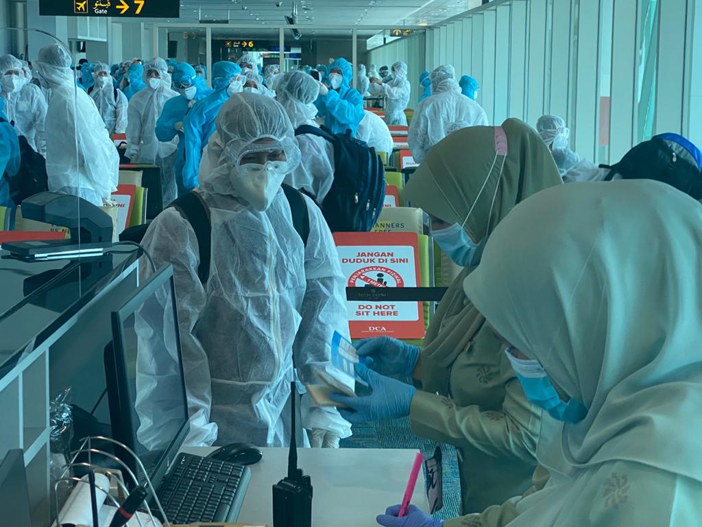 Đưa công dân Việt Nam từ Brunei về nước