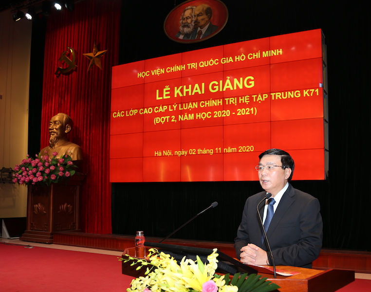 Hơn 1 300 học viên tham gia các lớp Cao cấp lý luận chính trị