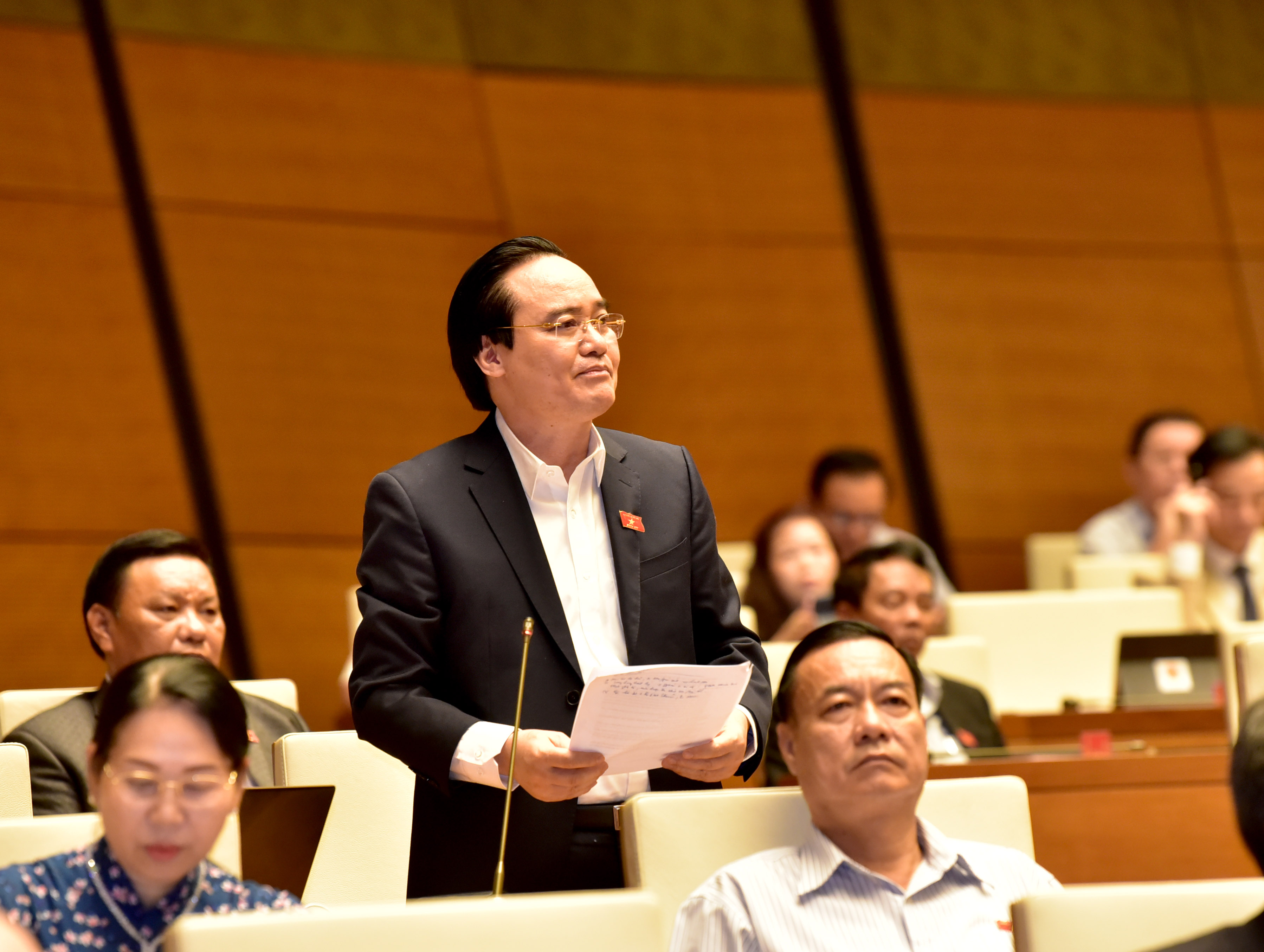 Sẽ sửa đổi để tăng chế tài quản lý thật chặt sách tham khảo