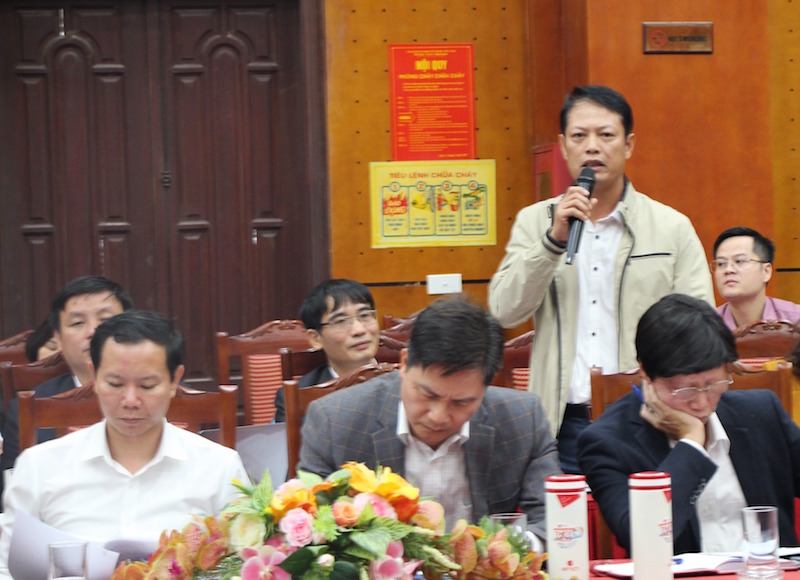 Làm cho ý Đảng hợp với lòng dân