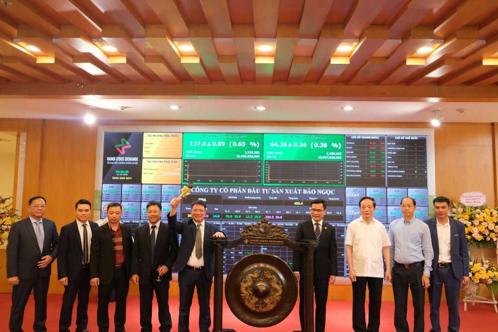 Giá trị giao dịch trên thị trường cổ phiếu niêm yết tăng 16,5