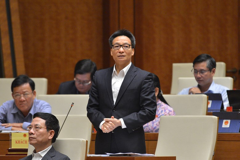 Sách giáo khoa vẫn làm nóng nghị trường Quốc hội