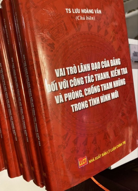 Ra mắt sách về công tác thanh, kiểm tra và phòng chống tham nhũng