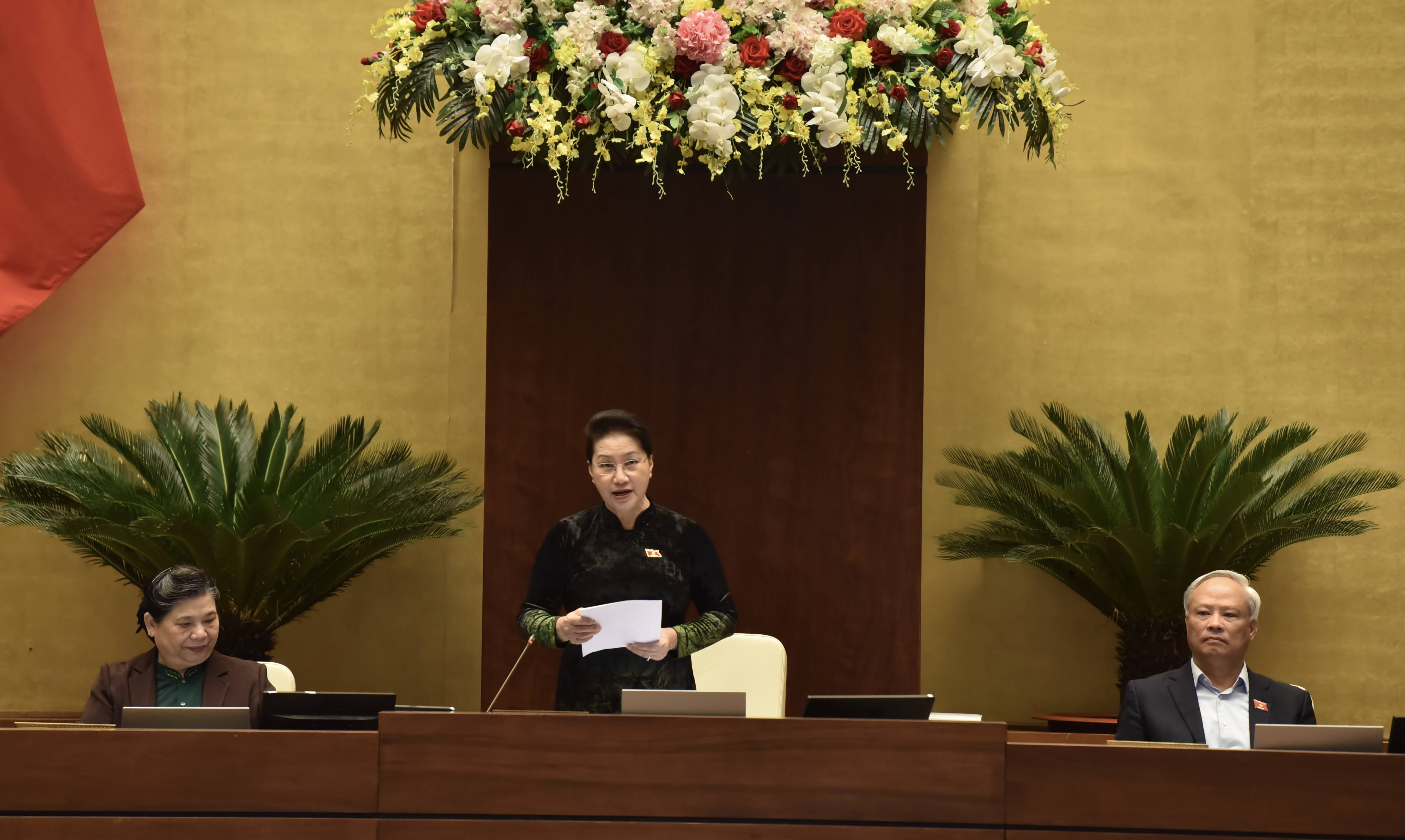 Thủ tướng và các thành viên Chính phủ trả lời chất vấn tại Quốc hội