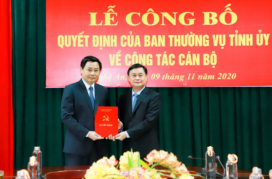 Nghệ An Kiện toàn chức danh 2 trưởng ban Đảng của Tỉnh uỷ sau Đại hội