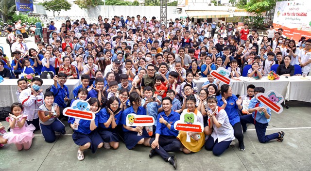 Giáo dục bằng yêu thương
