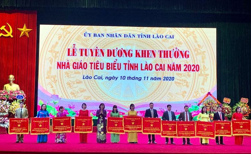 Lào Cai Tuyên dương 230 Nhà giáo tiêu biểu năm 2020