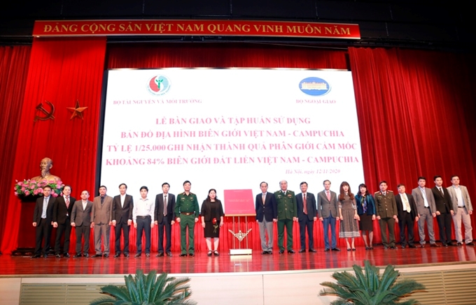 Bàn giao, tập huấn sử dụng Bản đồ địa hình biên giới Việt Nam - Campuchia