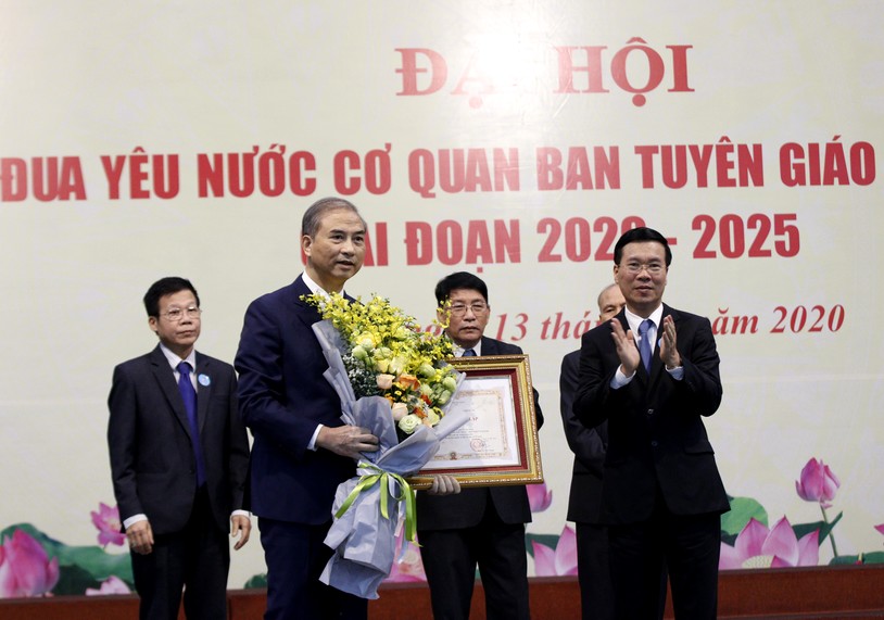 Tổ chức các phong trào thi đua thiết thực, cụ thể