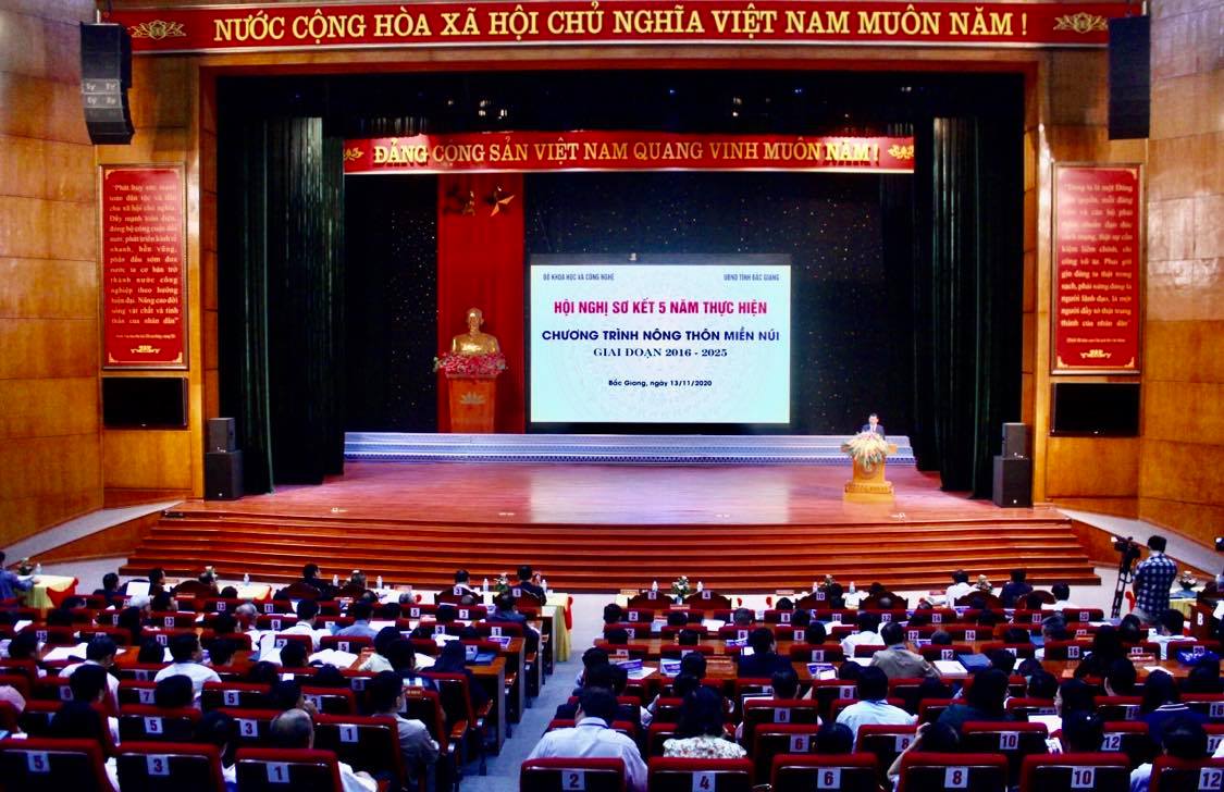 Khoa học công nghệ góp phần phát triển kinh tế nông thôn, miền núi