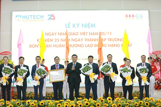HUTECH song hành với bước tiến của nền giáo dục
