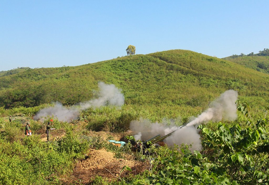 Diễn tập thực hành chiến đấu ở địa hình trung du