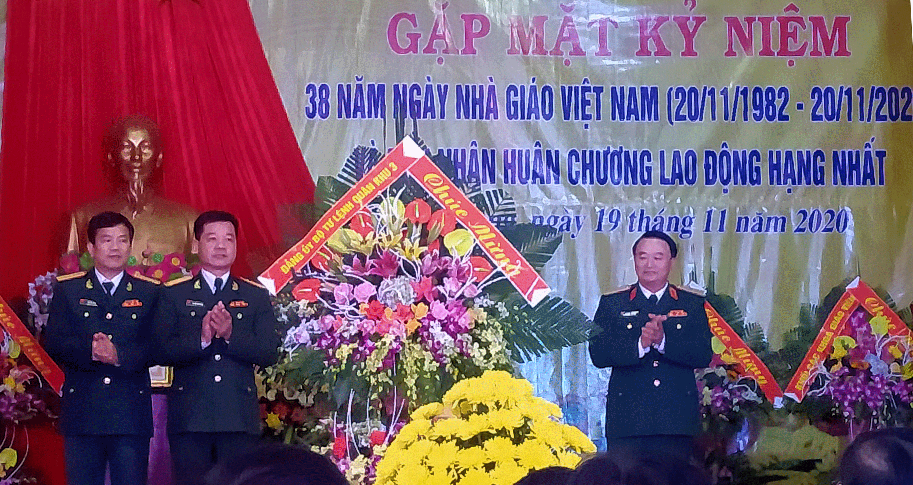 Trường Cao đẳng nghề số 3, Quân khu 3 đón nhận Huân chương Lao động hạng Nhất