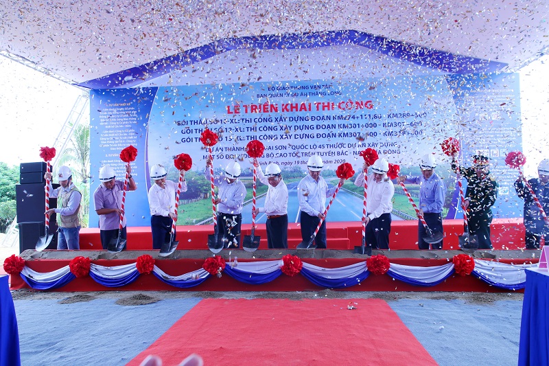 Thi công 3 gói thầu xây lắp dự án cao tốc Bắc - Nam đoạn Mai Sơn - Quốc lộ 45