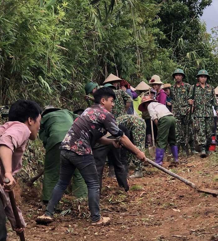 Trung đoàn 82 Quân khu 2 làm tốt công tác dân vận