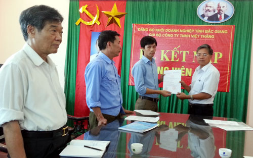 TP Bắc Giang Chú trọng phát triển tổ chức đảng trong doanh nghiệp ngoài nhà nước