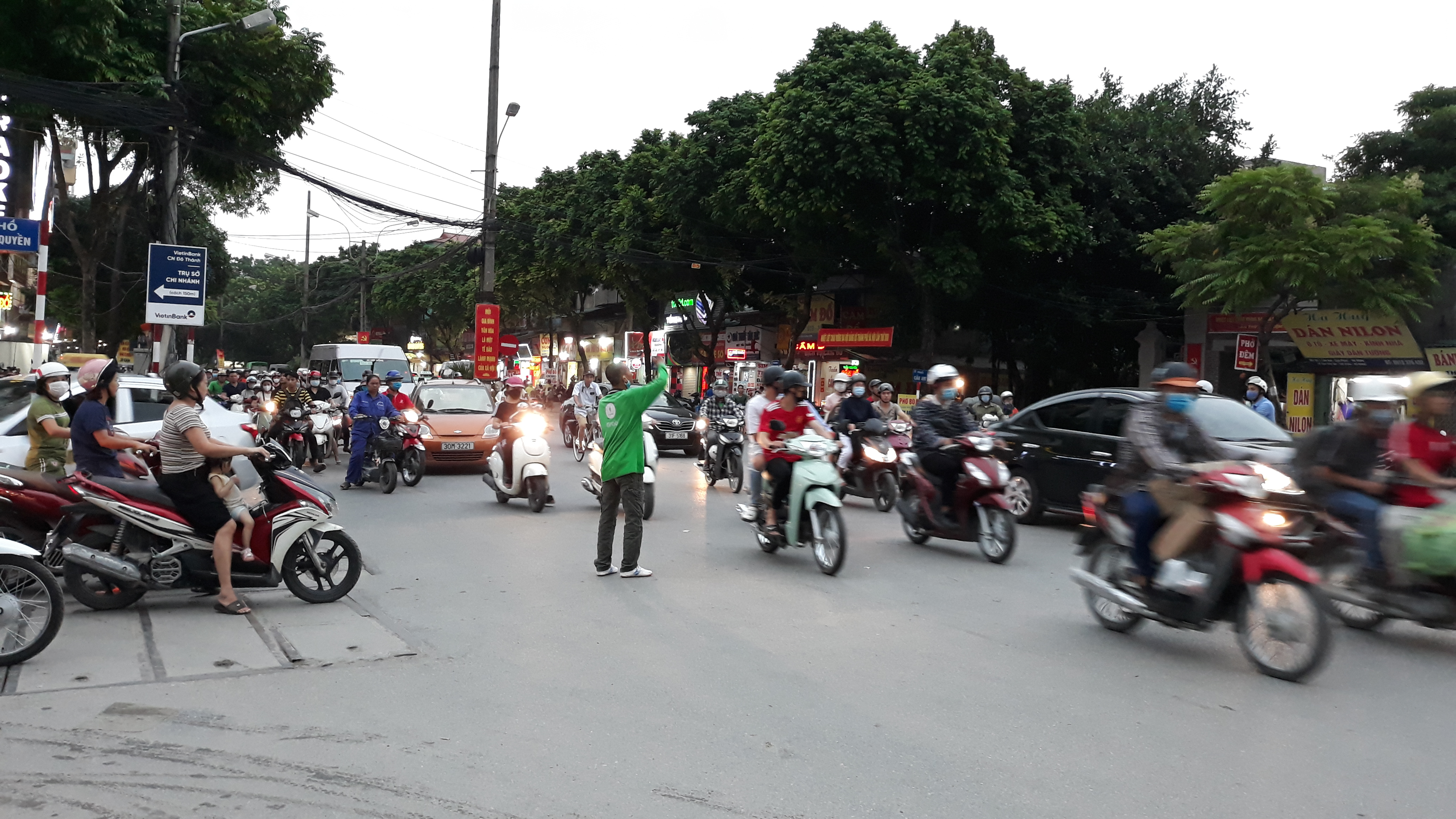Người điều khiển giao thông “đặc biệt”