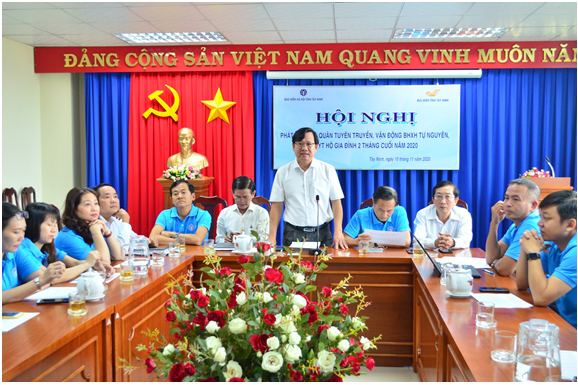 Tây Ninh Ra quân tuyên truyền, vận động BHXH tự nguyện, BHYT hộ gia đình
