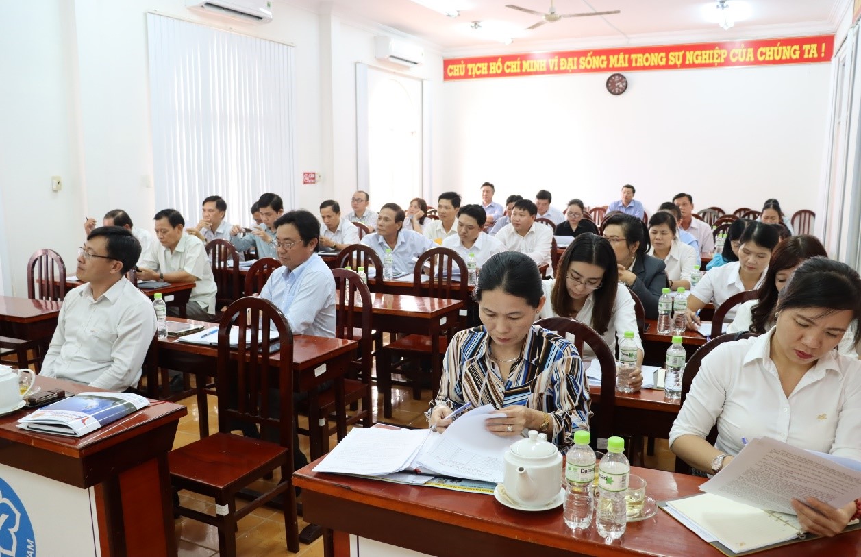 Bạc Liêu Sơ kết công tác phối hợp thu BHXH tự nguyện, BHYT hộ gia đình
