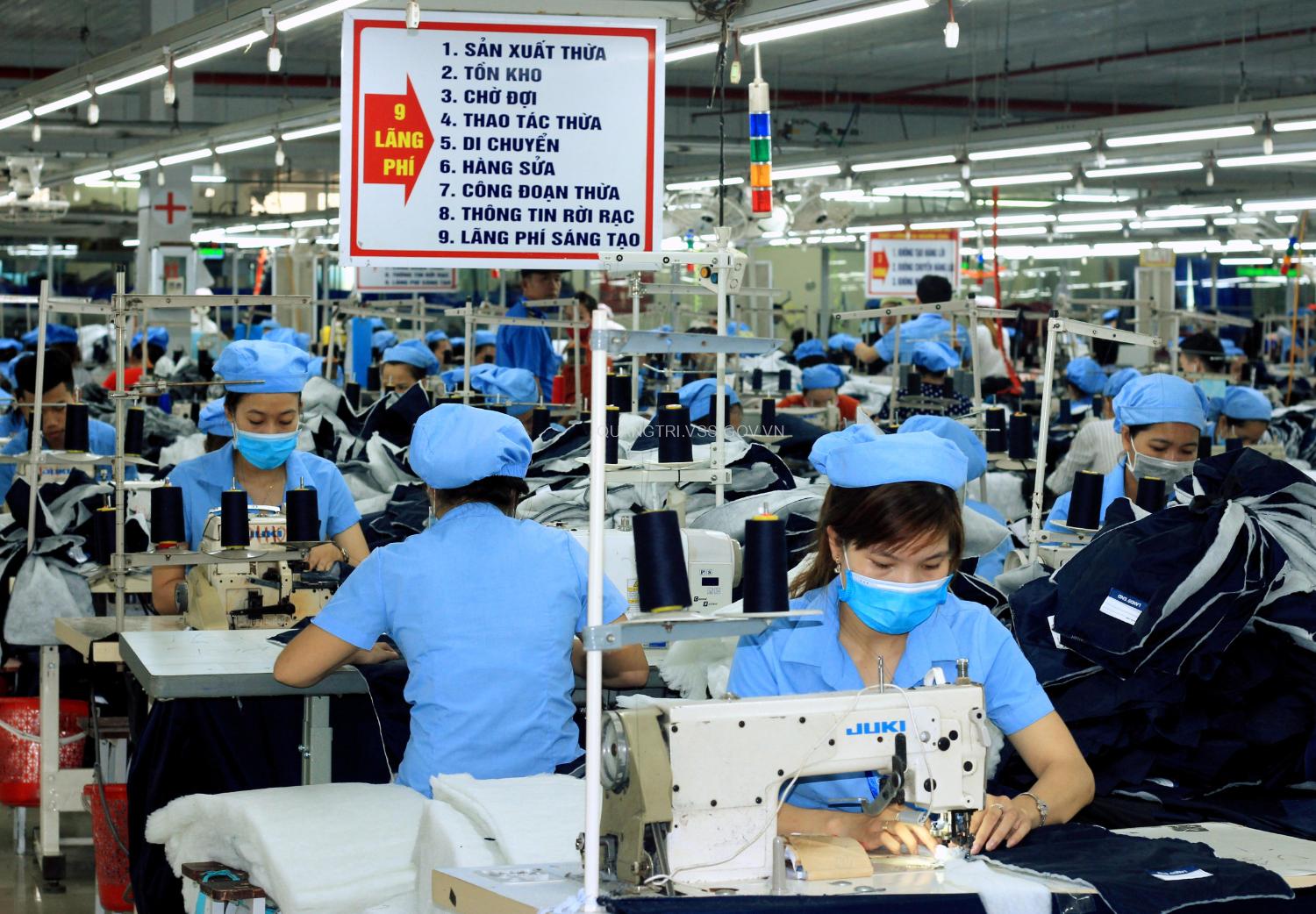BHXH tỉnh Quảng Trị hướng dẫn việc tiếp tục tạm dừng đóng vào quỹ hưu trí, tử tuất do đại dịch Covid-19