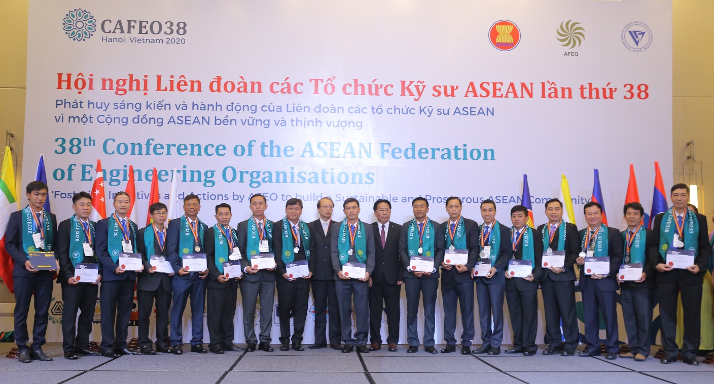 Thêm 44 kỹ sư của EVNHCMC được nhận chứng chỉ kỹ sư chuyên nghiệp ASEAN