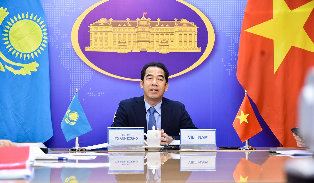Việt Nam luôn coi trọng quan hệ hữu nghị truyền thống với Kazakhstan
