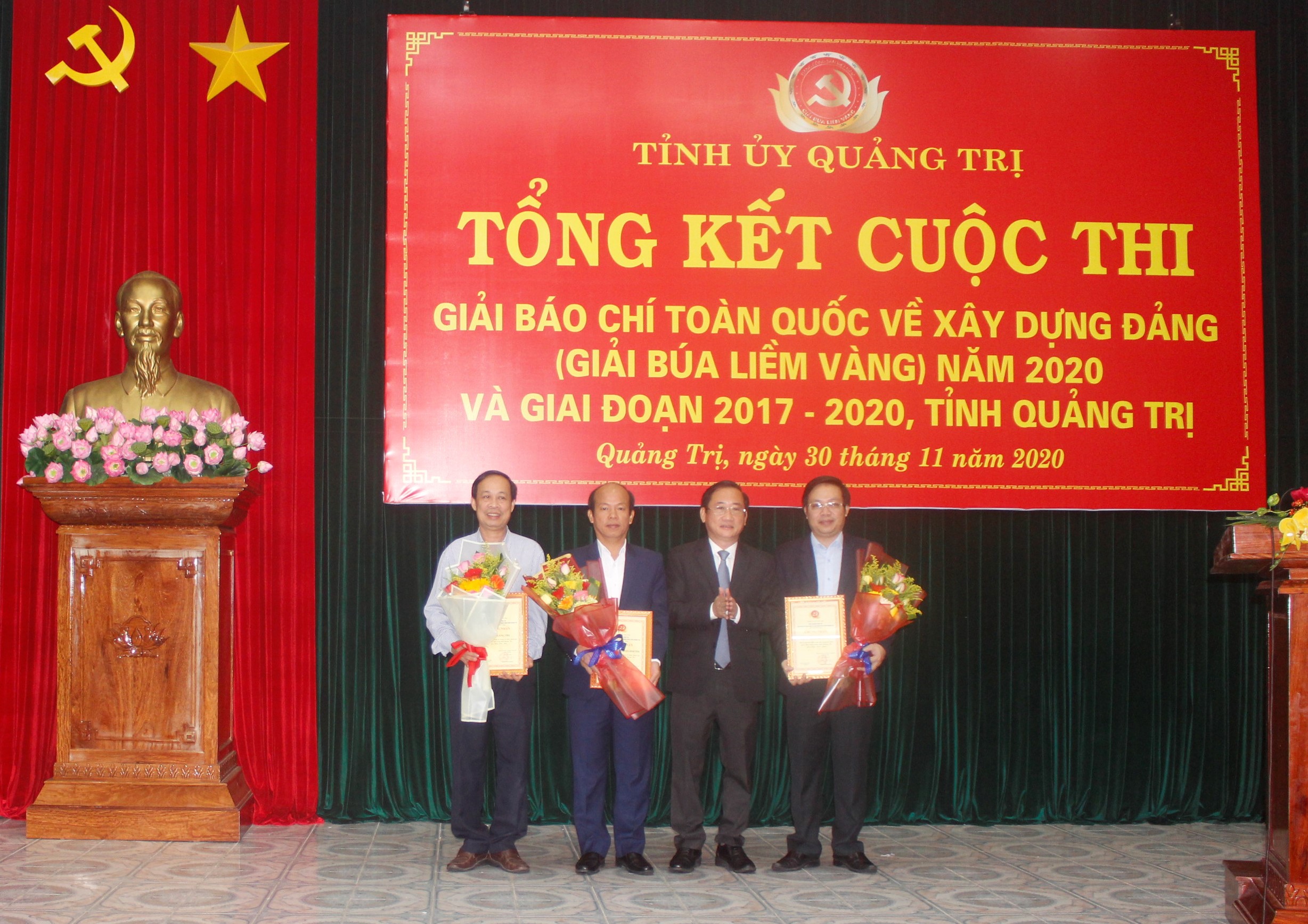 Quảng Trị tổng kết, trao giải Búa liềm vàng năm 2020