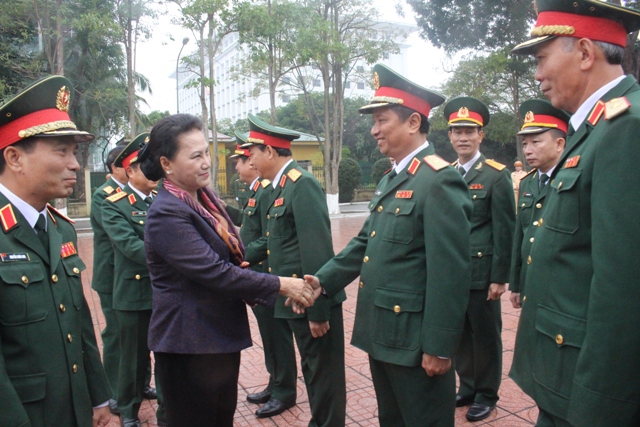 Xây dựng lực lượng vũ trang Quân khu 4 vững mạnh toàn diện