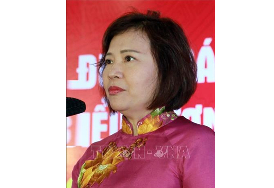 Vận động bị can Hồ Thị Kim Thoa ra đầu thú