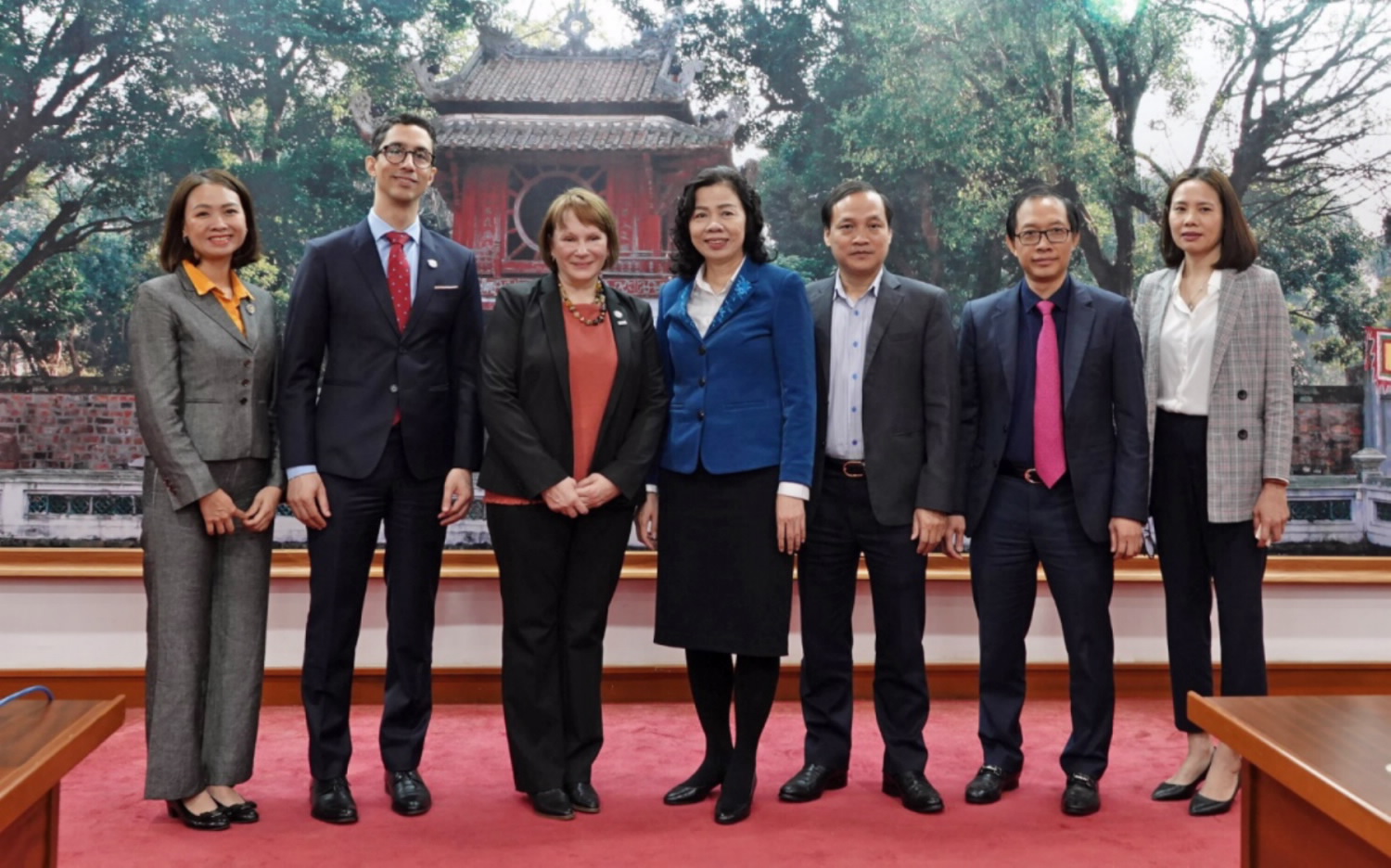 Thứ trưởng Vũ Thị Mai tiếp tân Giám đốc USAID tại Việt Nam