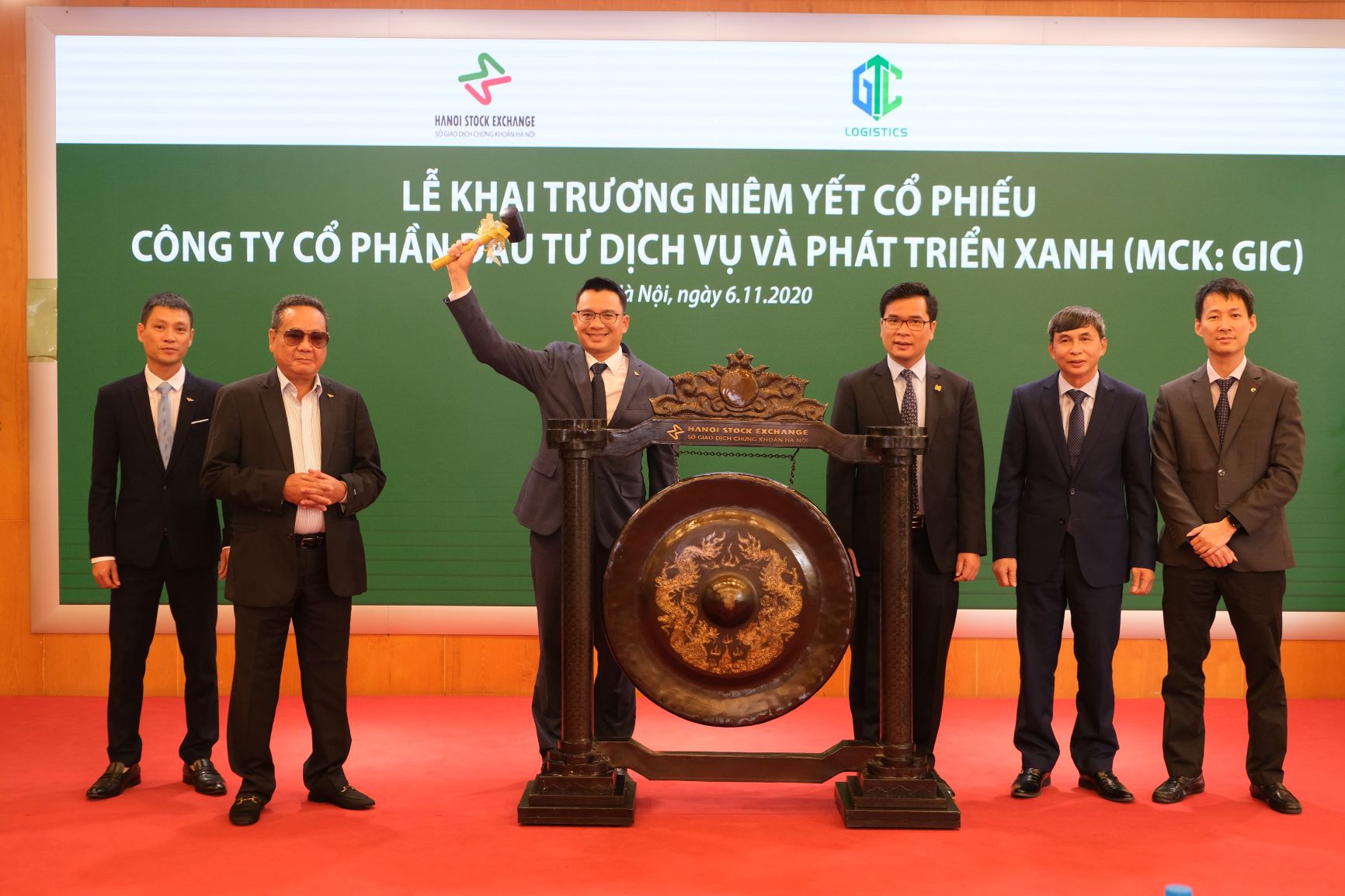 HNX Index tăng 9,1 trong tháng 11