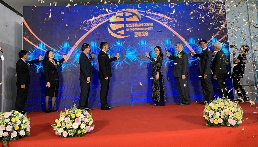 Lần đầu tiên triển lãm gian hàng từ xa tại Hội chợ Vietnam Expo 2020