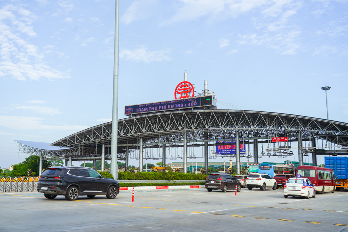 Kiến nghị không triển khai thu phí tự động không dừng tại một số trạm BOT
