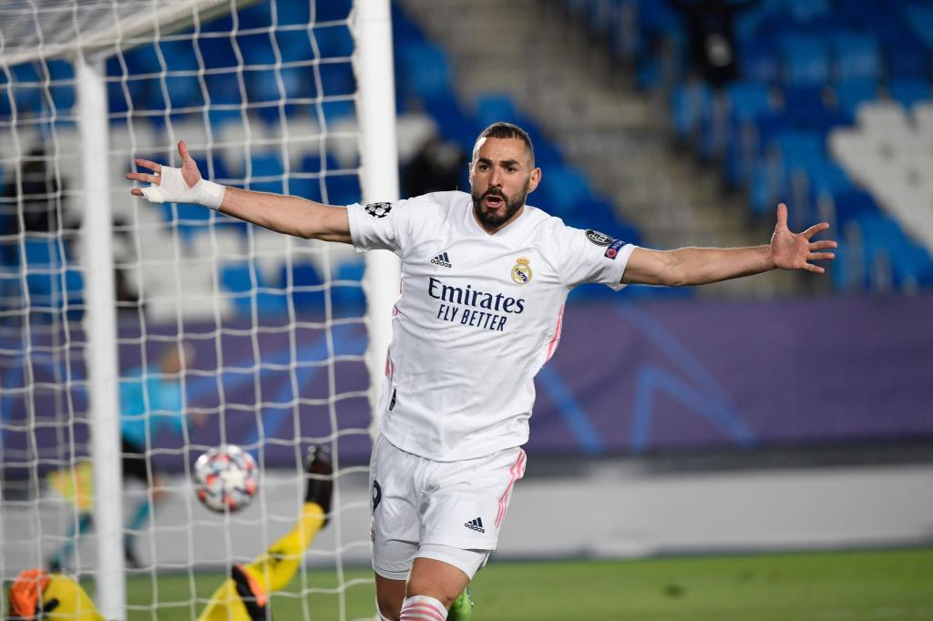 Benzema kéo Real đi tiếp tại Champions League