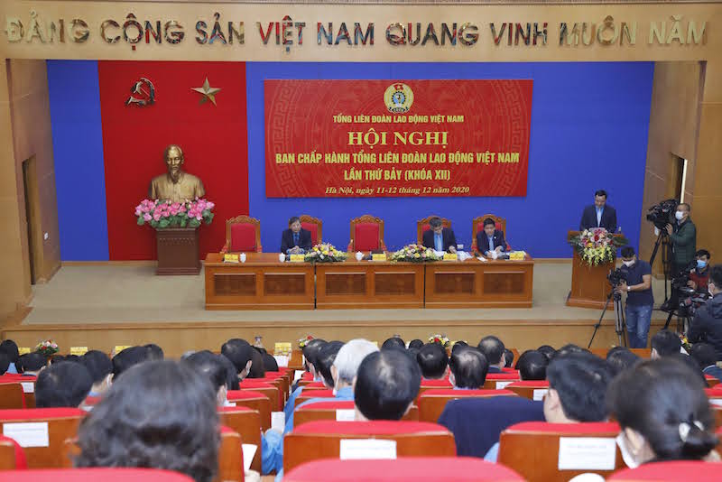 Tiếp tục là cầu nối giữa Đảng với người lao động