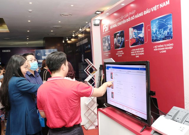 “Chuyển đổi số quốc gia Đổi mới phương thức vận hành toàn xã hội”