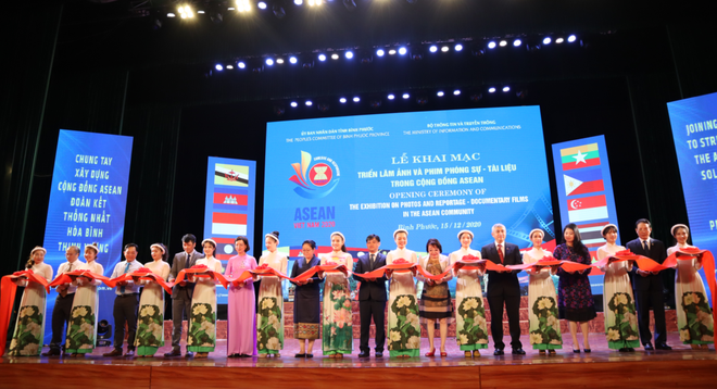 Triển lãm Ảnh và Phim phóng sự - Tài liệu trong cộng đồng ASEAN năm 2020