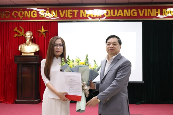 Đồng chí Vũ Diệu Thu giữ chức Ủy viên Ban biên tập Báo điện tử Đảng Cộng sản Việt Nam
