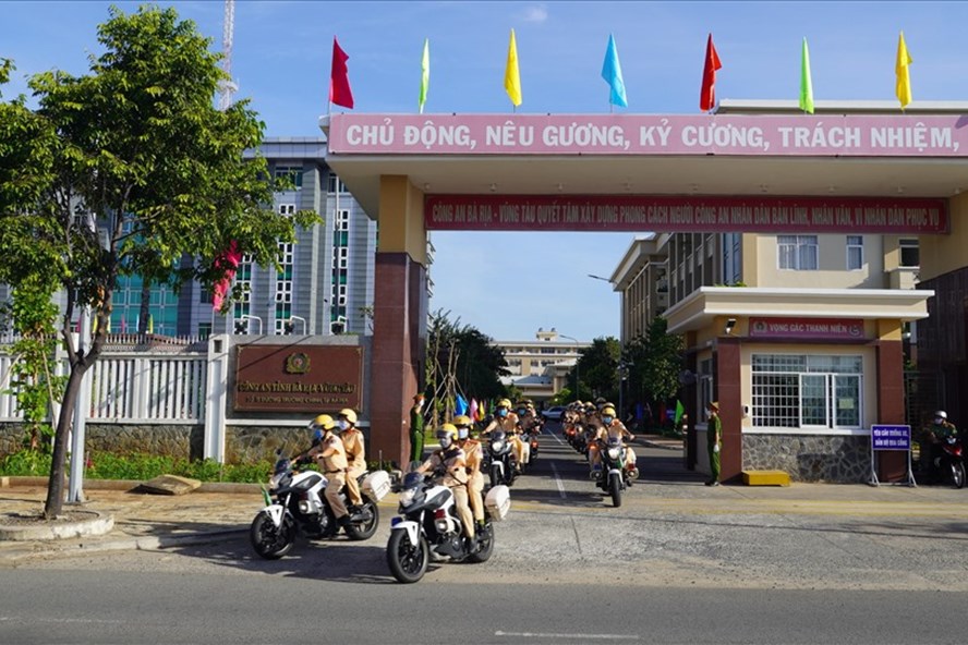 Công an các tỉnh phía Nam ra quân trấn áp tội phạm