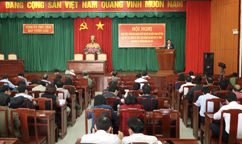 Tạo sự đồng thuận, đưa nghị quyết vào cuộc sống