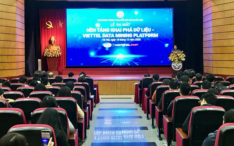 Ra mắt nền tảng khai phá dữ liệu đầu tiên do người Việt phát triển