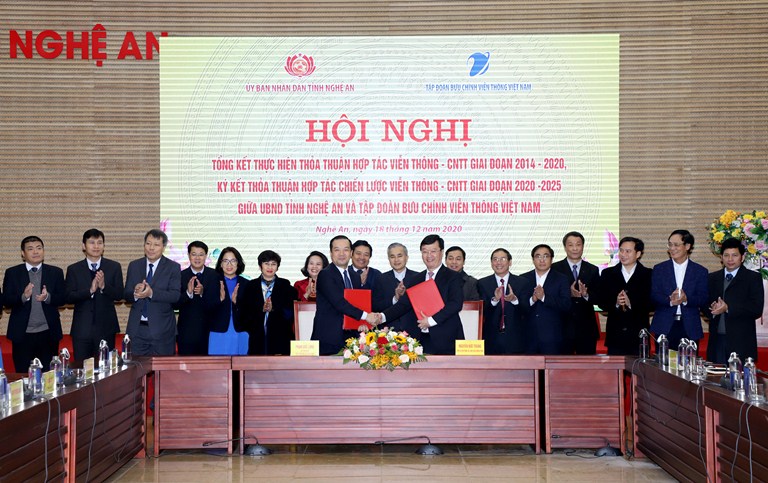 Tỉnh Nghệ An và Tập đoàn VNPT đẩy mạnh hợp tác triển khai mô hình chính quyền điện tử