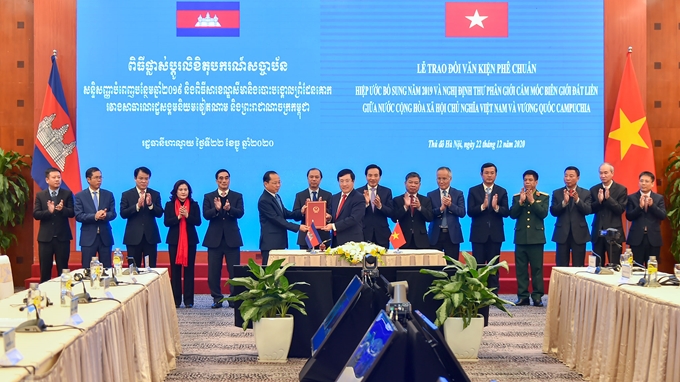 Hai văn kiện pháp lý về phân giới cắm mốc biên giới đất liền Việt Nam - Campuchia chính thức có hiệu lực